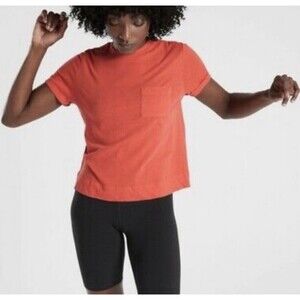 Athleta Mineral Wash Daily Pocket Crop Faded Tee Shirt Women’s Large Torch Red